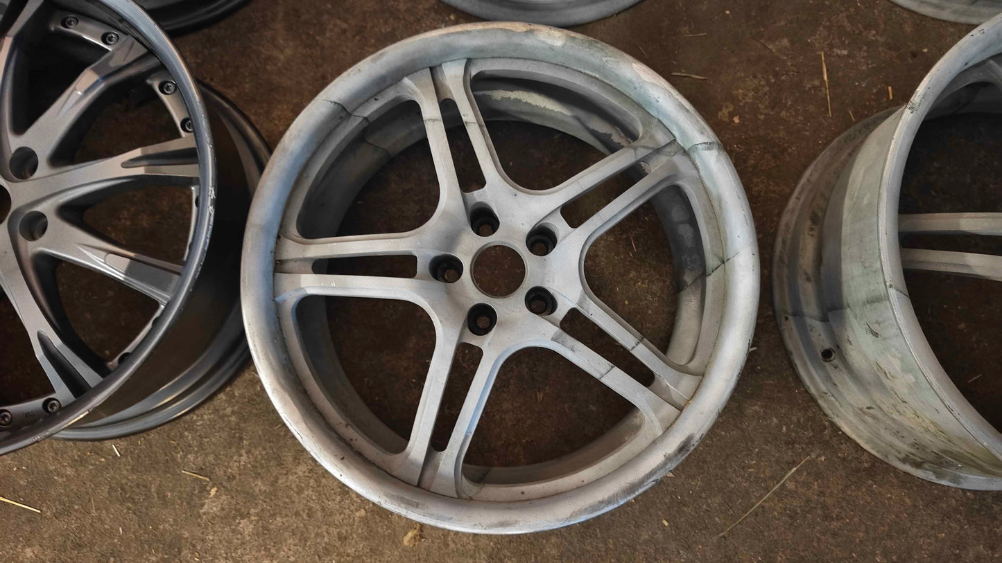 19" DPE LS5 V1 (Staggered)